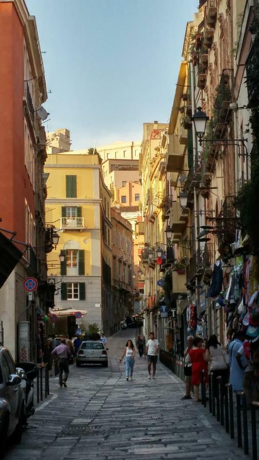 Ferienwohnung Deliziosa Mansarda Nel Quartiere Marina - Cagliari Q8577 Exterior foto